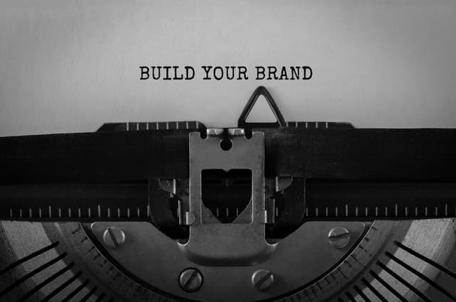 Personal Branding, das wirkt: Rheindigital verrät, wie es geht! Cover