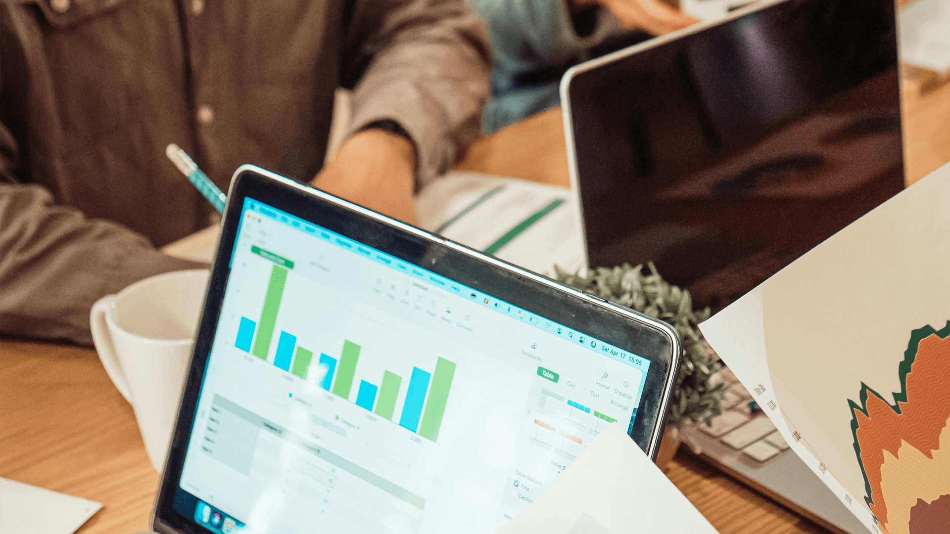 Social-Media-Analyse: Daten auswerten und Strategie optimieren Cover